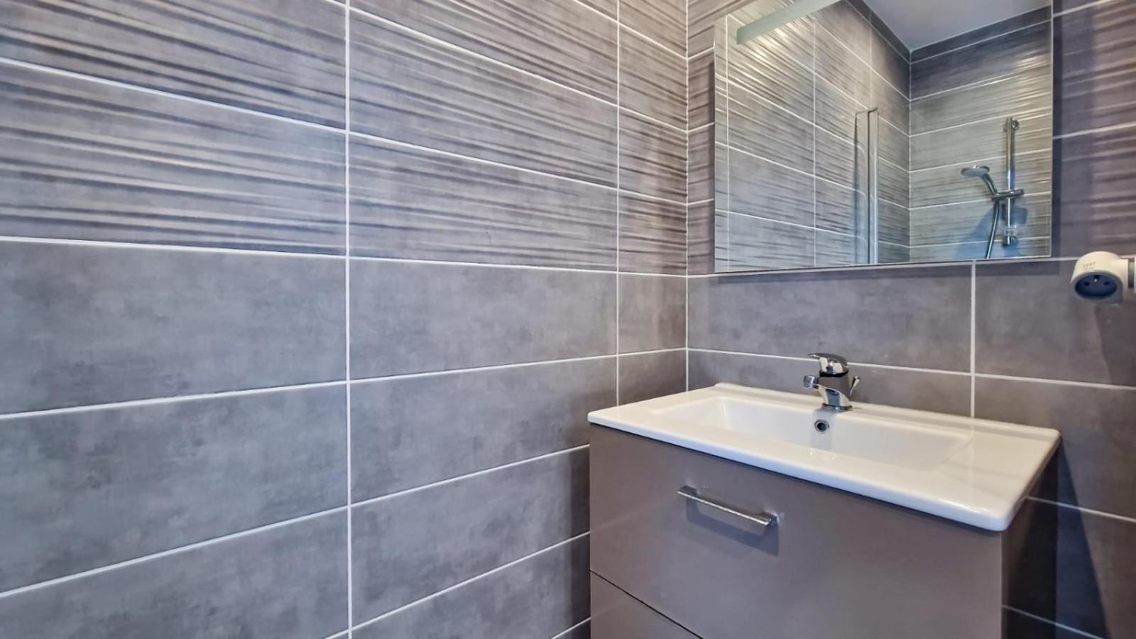 Appartement Plein Centre Bernis Ngoại thất bức ảnh